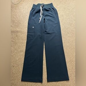 figs women’s high rise Isabella scrub pants